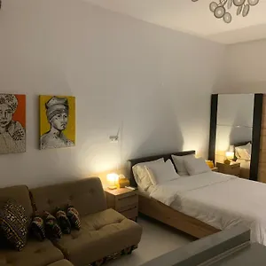 Chez Rima // Tres Chaleureux F1 // Tres Bien Situe , Dakar Senegal